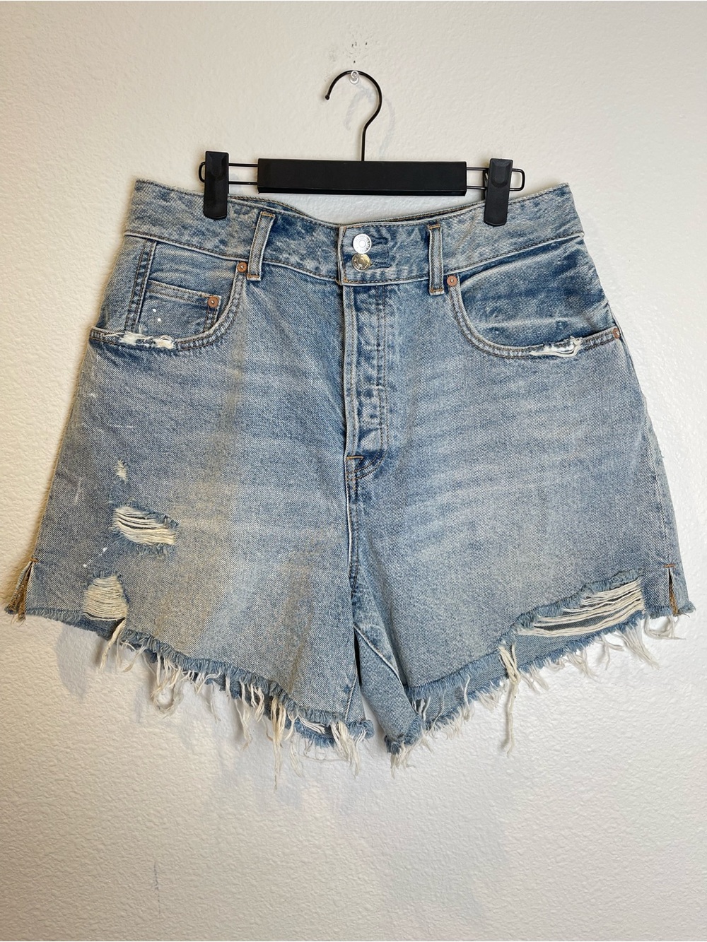 We The Free Shorts Women 32 Blue Crvy Light Wash Button Fly High Rise Denim Jean